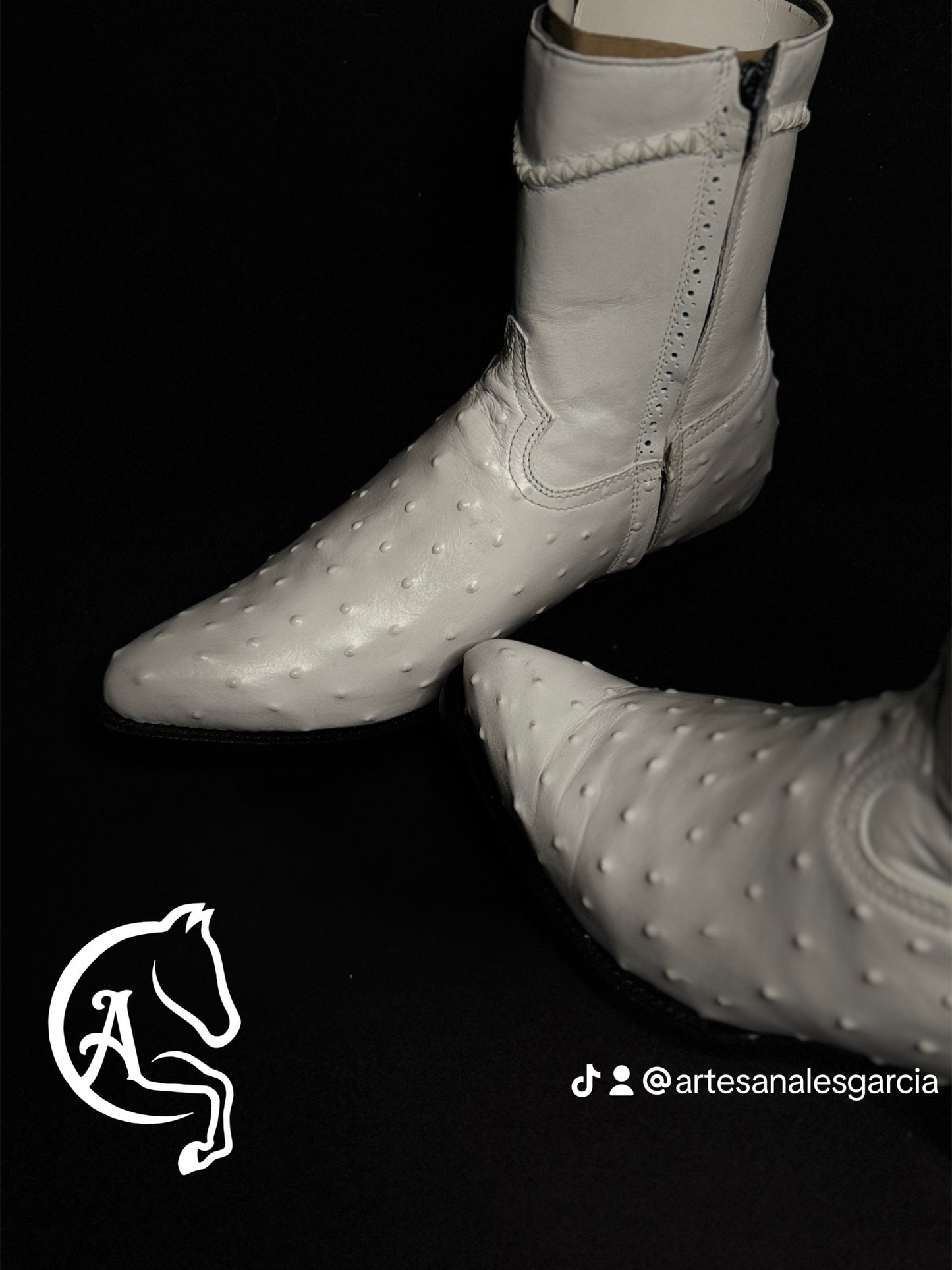 Bota Zipper Skinny Oval ( 900 ) Avestruz Grabada Blanca