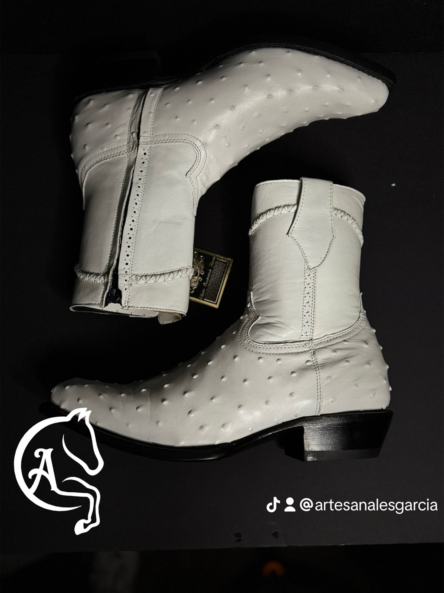 Bota Zipper Skinny Oval ( 900 ) Avestruz Grabada Blanca