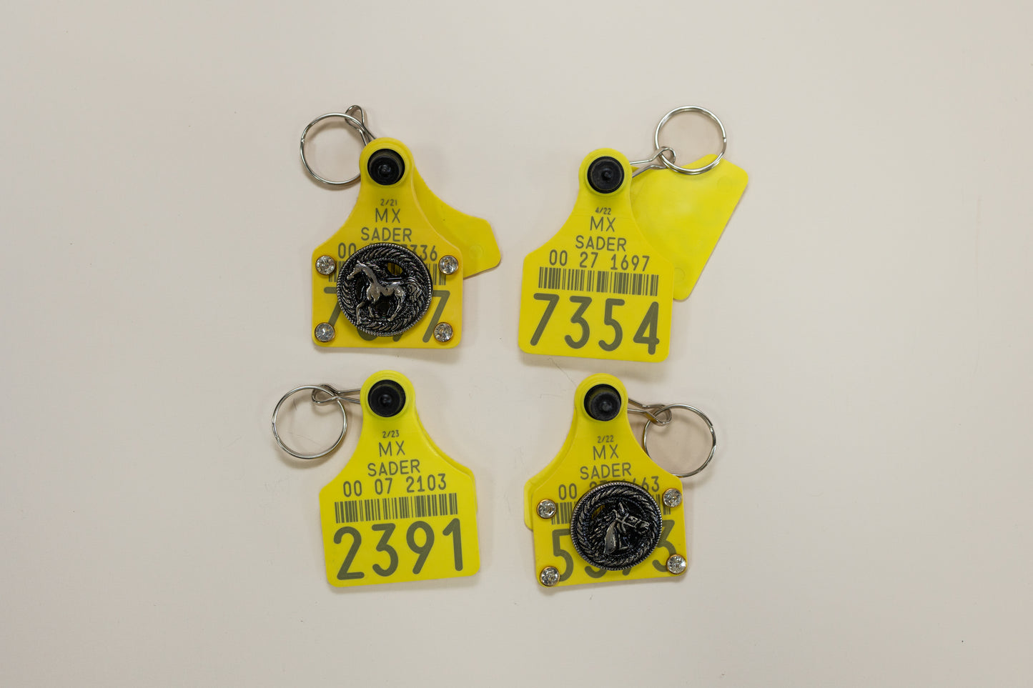 Llaveros de Identificación Ganadera – Únicos y Resistente