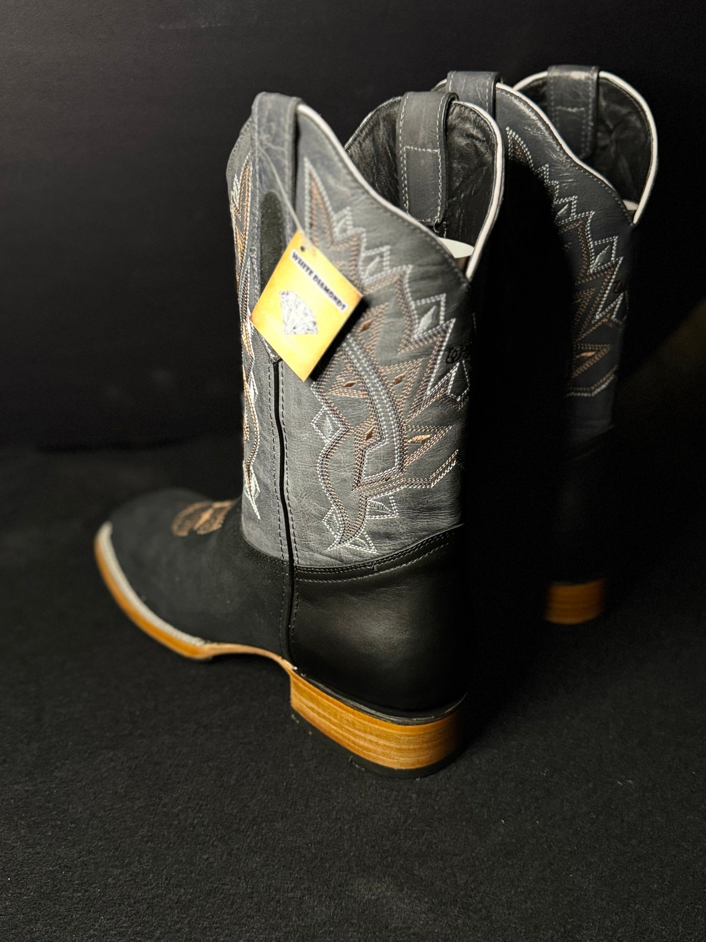 Bota Rodeo Gamuza Nobuck Punta Cuadrada Negra / Arena / Cafe